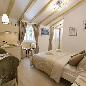 Summer Dream Apartment Split